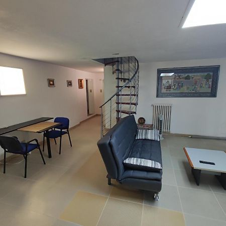 Central Private Flat By Old Town, Shops, Restaurants Bari Buitenkant foto