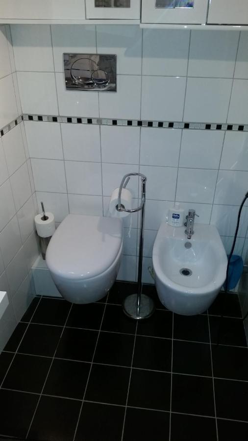 Central Private Flat By Old Town, Shops, Restaurants Bari Buitenkant foto