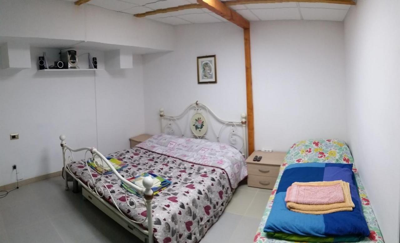 Central Private Flat By Old Town, Shops, Restaurants Bari Buitenkant foto