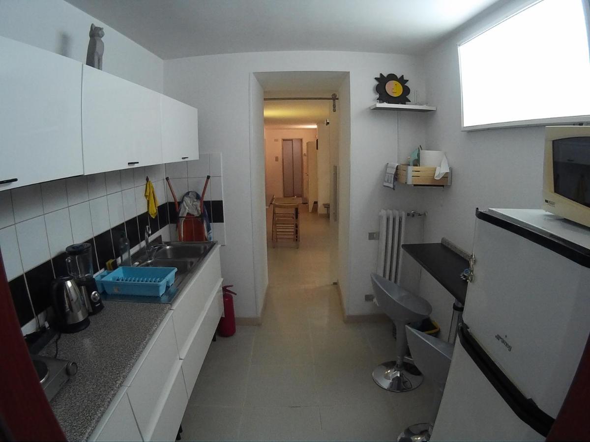 Central Private Flat By Old Town, Shops, Restaurants Bari Buitenkant foto