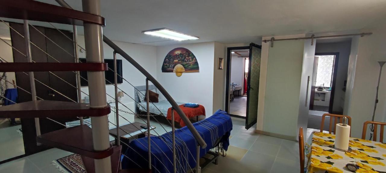 Central Private Flat By Old Town, Shops, Restaurants Bari Buitenkant foto